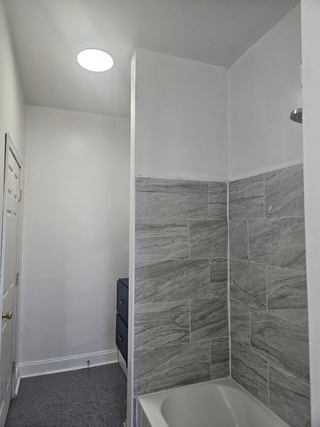 Building Photo - 1909 McCulloh St