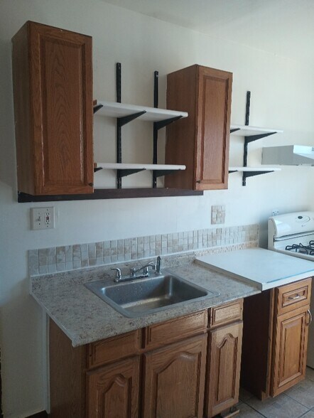 Building Photo - 33 Elmwood Ave