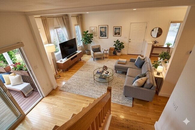 Building Photo - 141 Grovers Ave