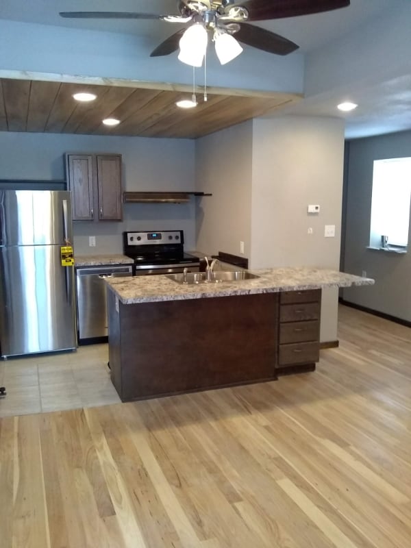 Building Photo - 444 West Ave