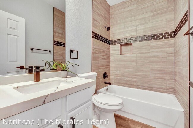 Building Photo - 6 br, 4.5 bath House - 8038 Dark Hollow Place