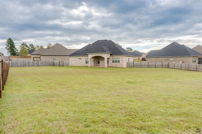 Building Photo - 902 Abingdon Cove