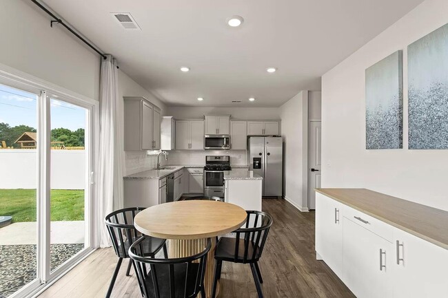Building Photo - 1046 Elmswell Ln