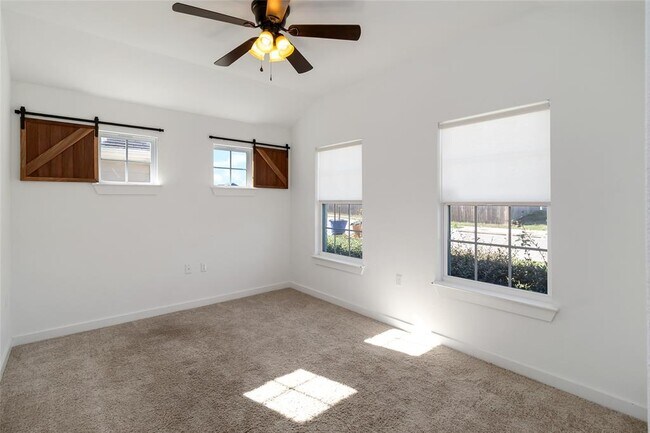 Building Photo - 7407 Grenadine Bloom Bnd