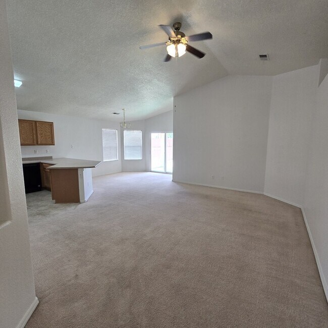 Building Photo - 2527 Ghost Ranch St SW