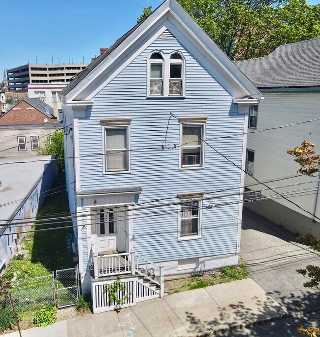 Building Photo - 23 Hanover St