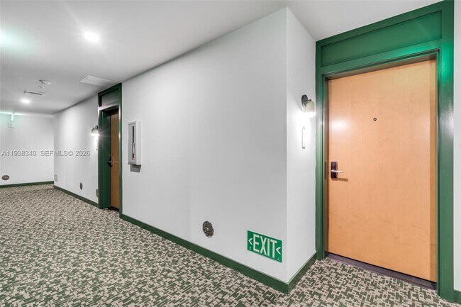 Building Photo - 11 NE 6th St