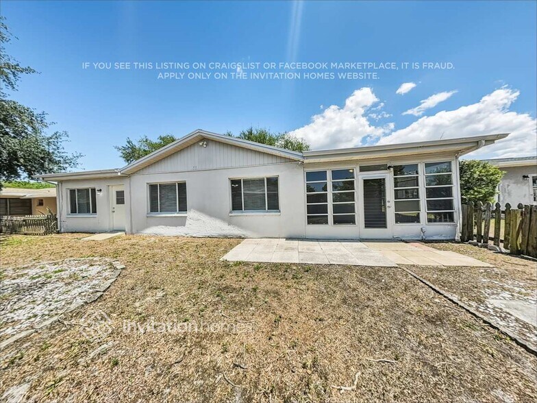 Building Photo - 4205 Gray Squirrel Ln