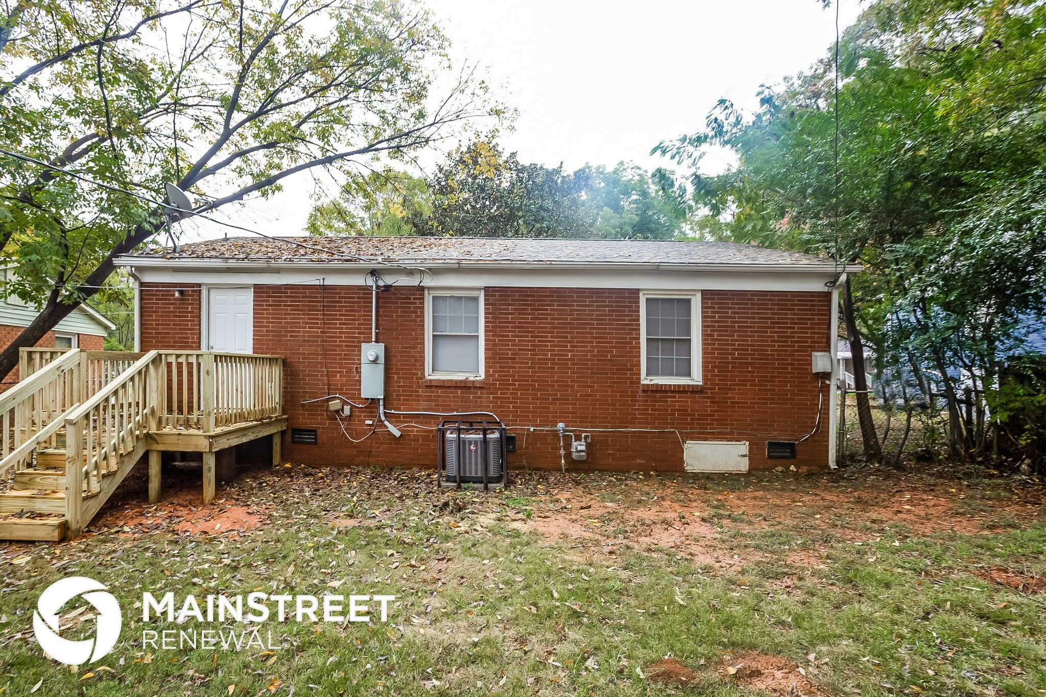 Building Photo - 506 Sinclair St