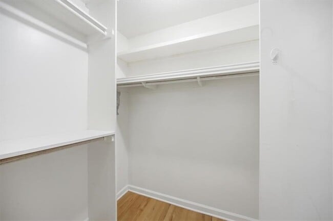 Building Photo - 26 Arpege Way NW