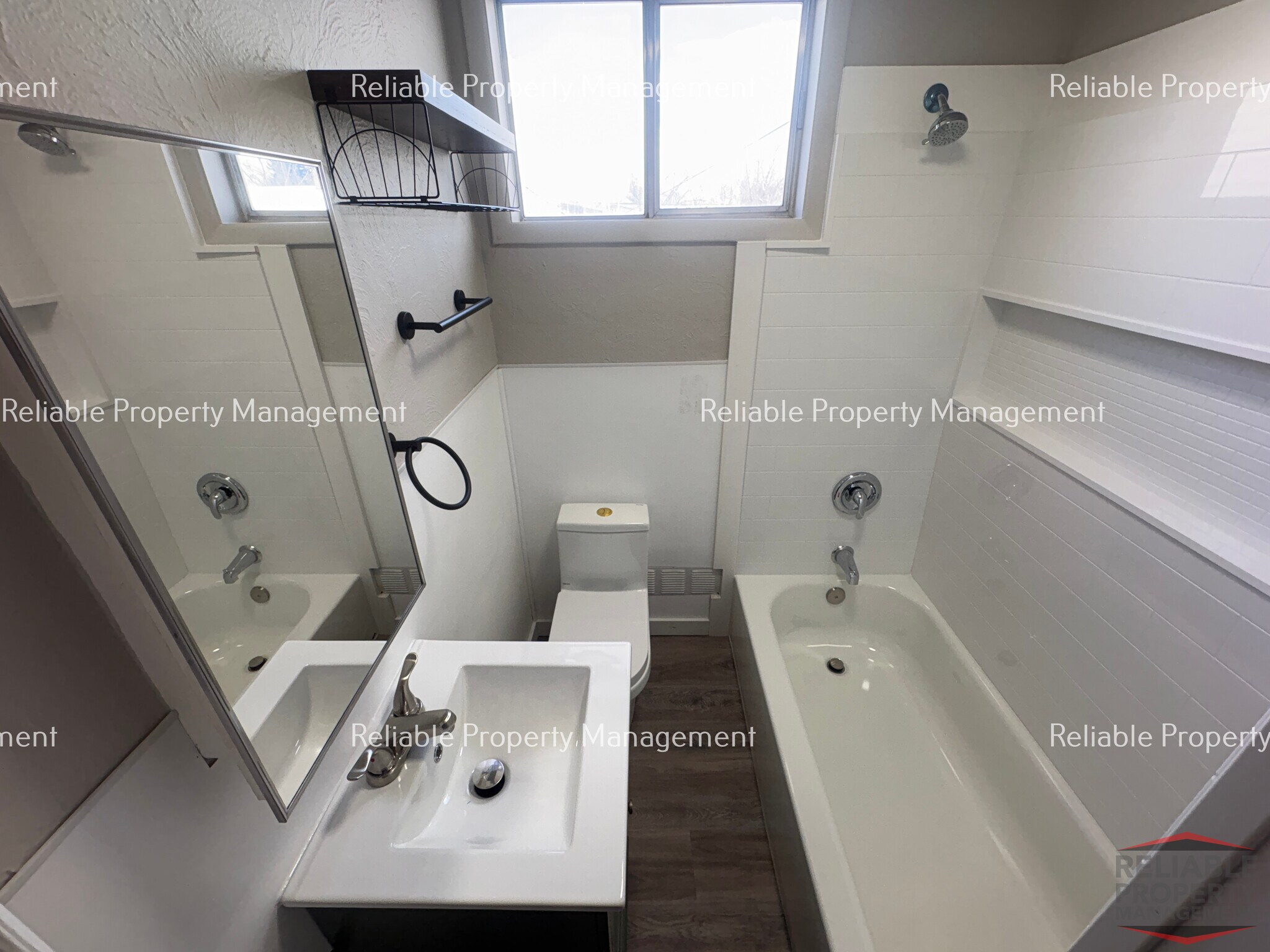 Building Photo - 626 N Water Ave