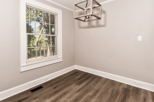 Building Photo - 4803 Anderson St