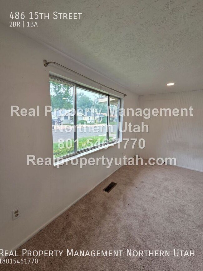 Building Photo - 486 15th St