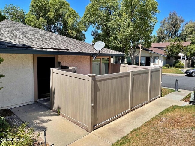 Building Photo - 1750 Tiburon Ct