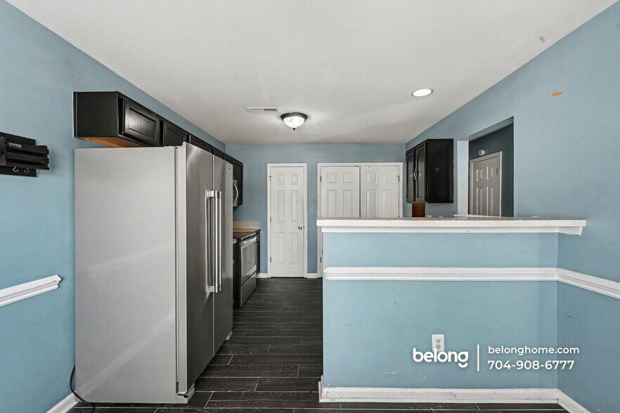 Building Photo - 515 Tansy Dr