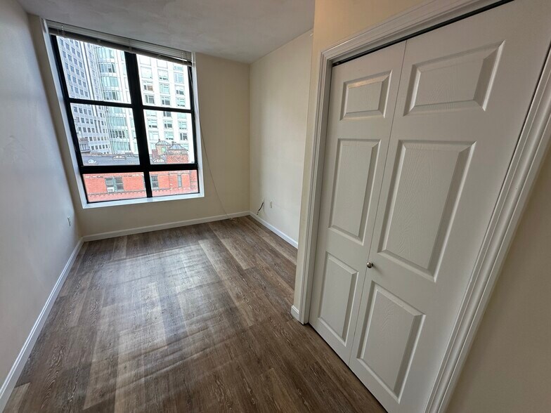 Building Photo - 78 Essex St