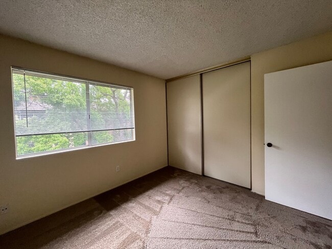 Building Photo - Cozy 2 Bed 1 Bath Home For Rent