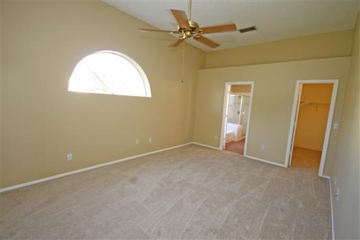 Building Photo - 1001 Black Willow Dr