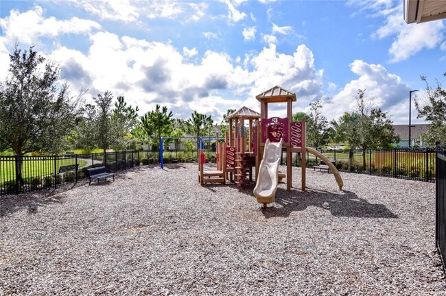 Building Photo - 12109 Trailhead Dr