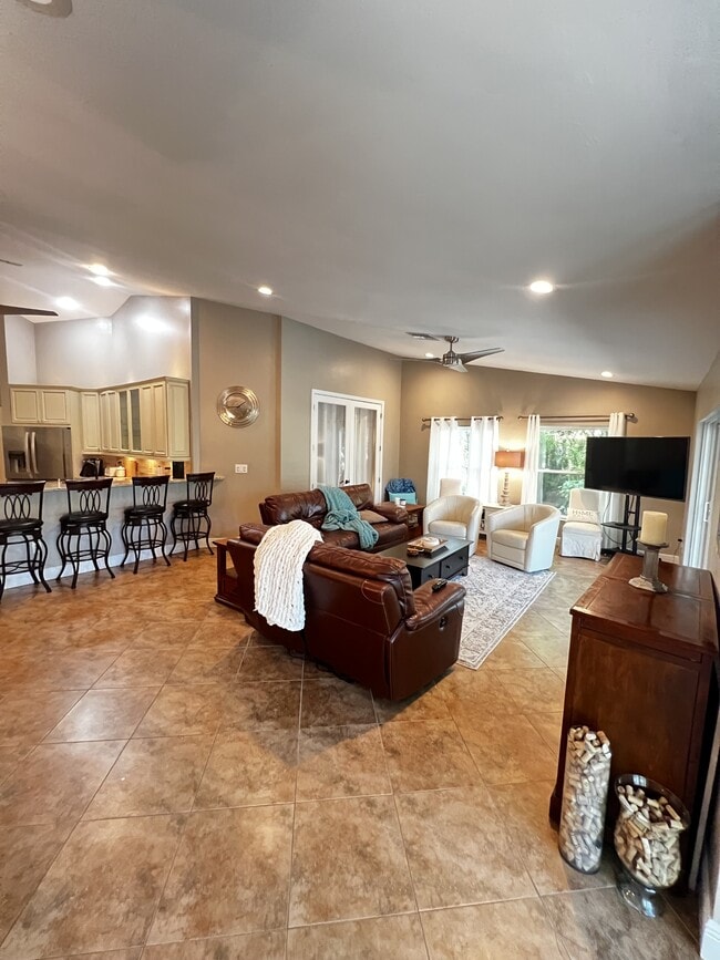 Building Photo - 9421 Old Hickory Cir