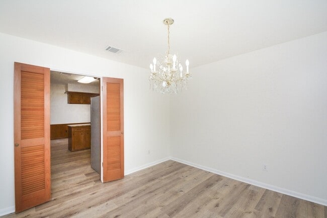 Building Photo - 10811 Vickijohn Ct