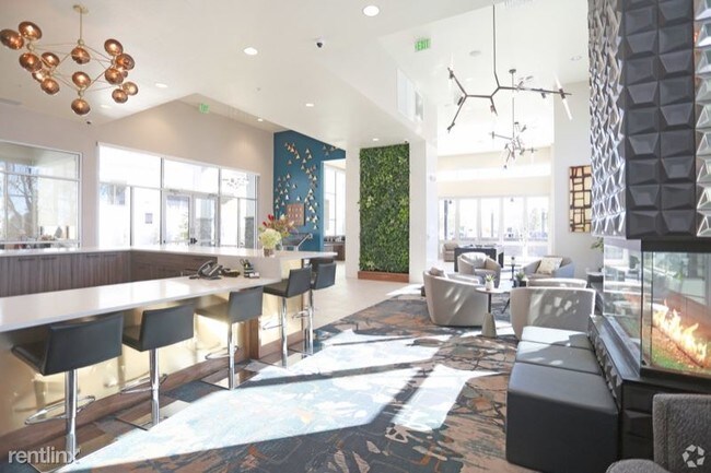 Building Photo - 1281 S Ulster St