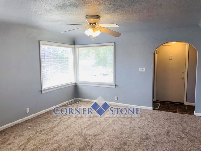 Building Photo - Charming Home with Large Detached Garage!