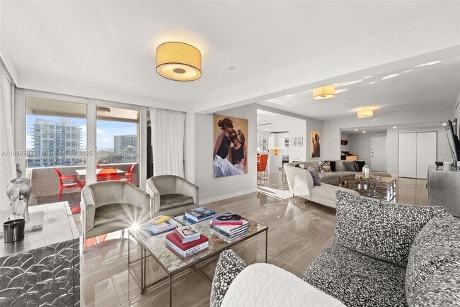 Building Photo - 16 Island Ave