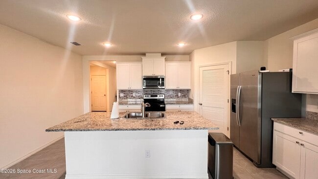 Building Photo - 1322 McFarland Dr