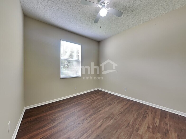 Building Photo - 1345 Brooke View Dr