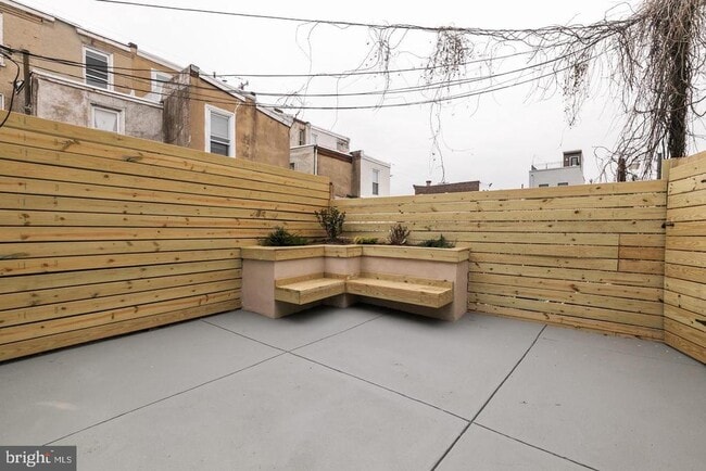 Building Photo - 2571 Trenton Ave