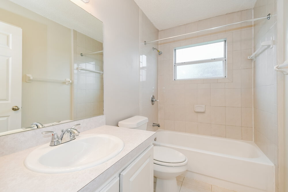 Building Photo - 3176 Chads Ct