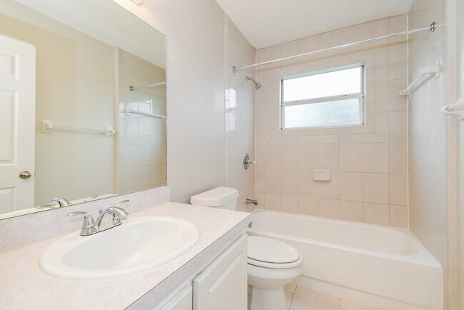 Building Photo - 3176 Chads Ct