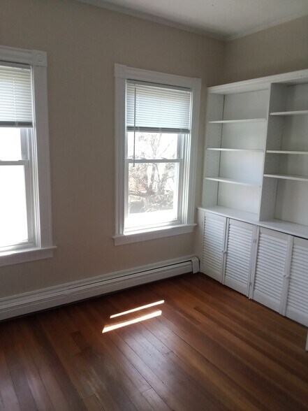 Rear bedroom - 23 Ogden St