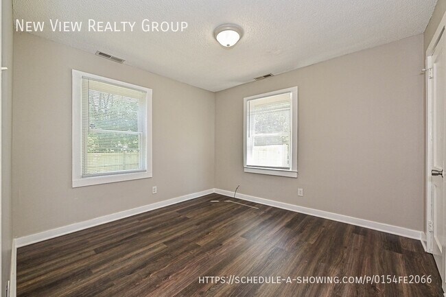 Building Photo - 3516 Jonquil St