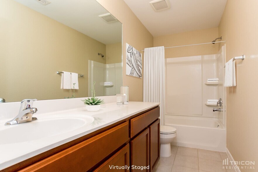 Building Photo - 928 American Monarch Dr
