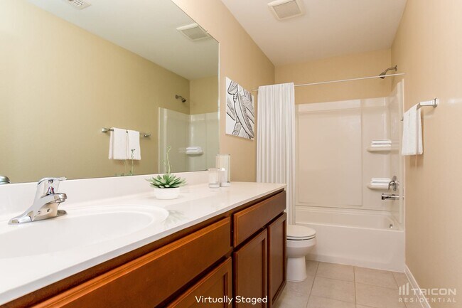 Building Photo - 928 American Monarch Dr