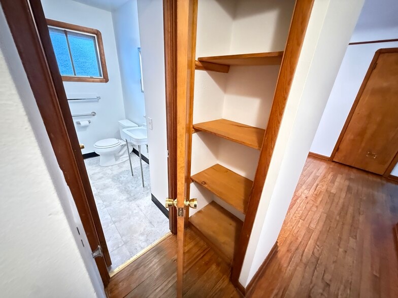 Building Photo - 4820 Green Rd