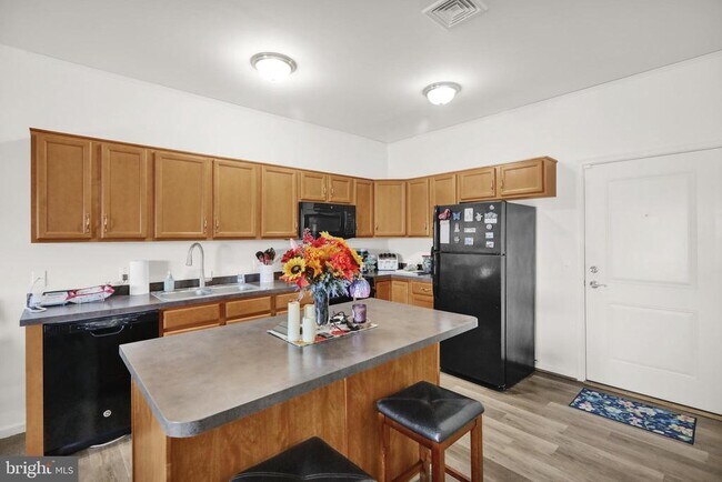 Building Photo - 113 Legacy Blvd