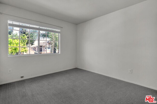 Building Photo - 13505 Sutter Ct