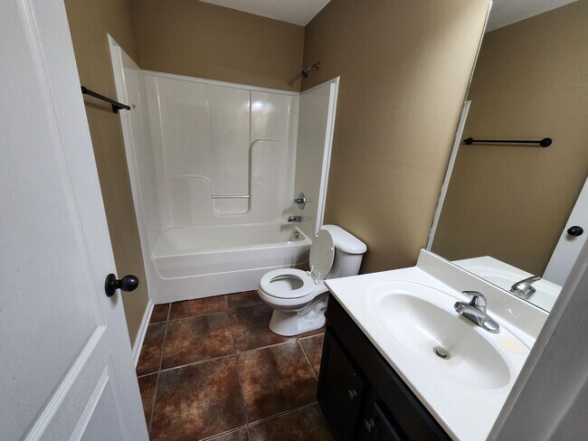 Building Photo - 987 S Ash Ridge Dr