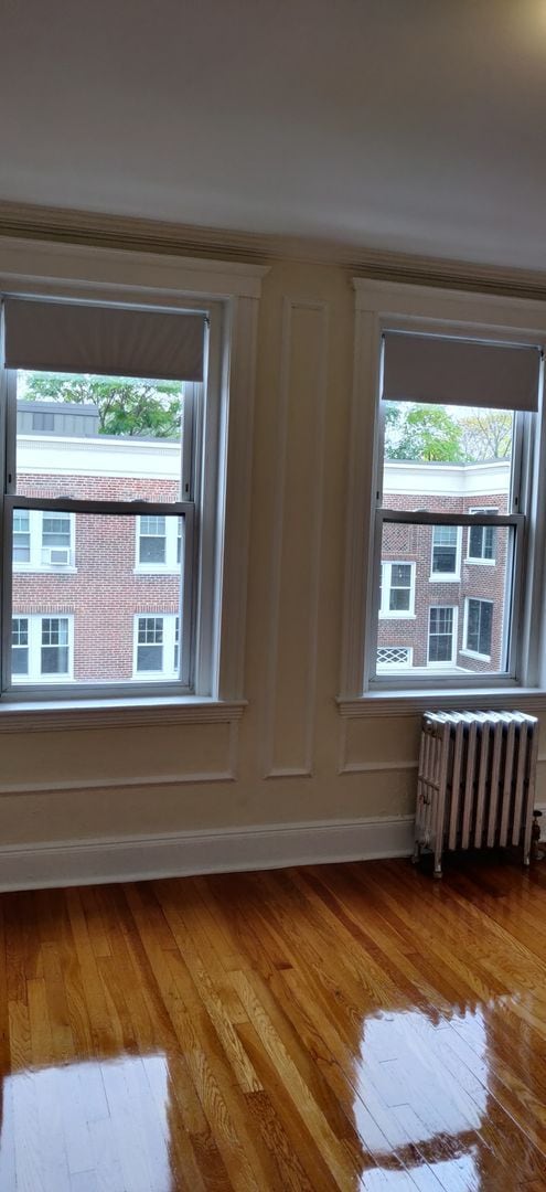 Building Photo - No Brokers Fee, No Security Deposit, Heat, Hot Water Included, Laundry on a Site