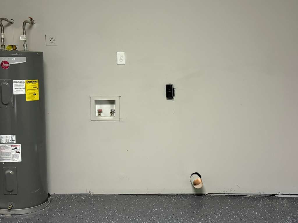 Building Photo - 339 Brettonwood Dr