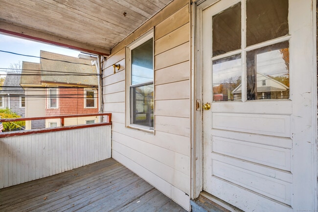 Building Photo - 31 Wolcott Ave