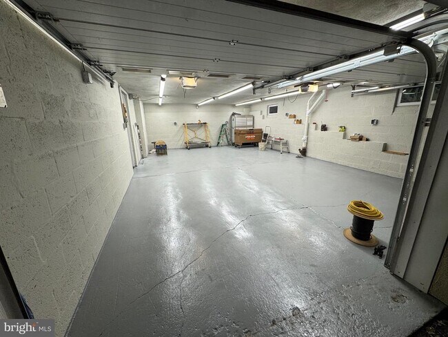 Building Photo - 55 Apple Hill Rd