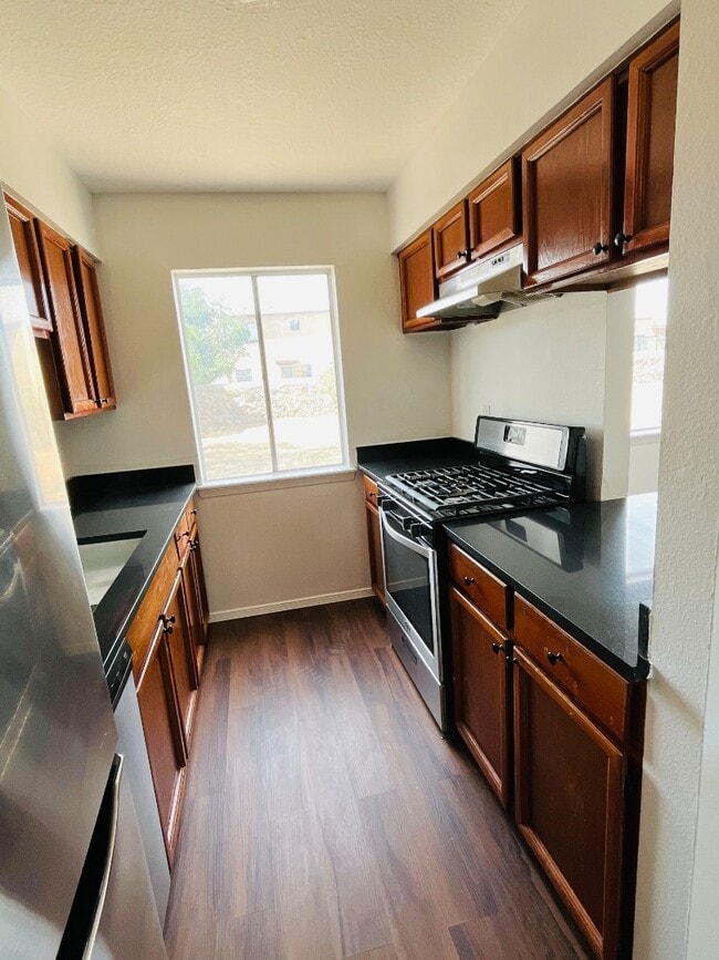 Building Photo - 5509 Oakbriar Cir