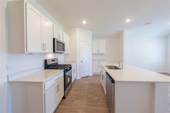 Building Photo - 224 Las Lomas Dr