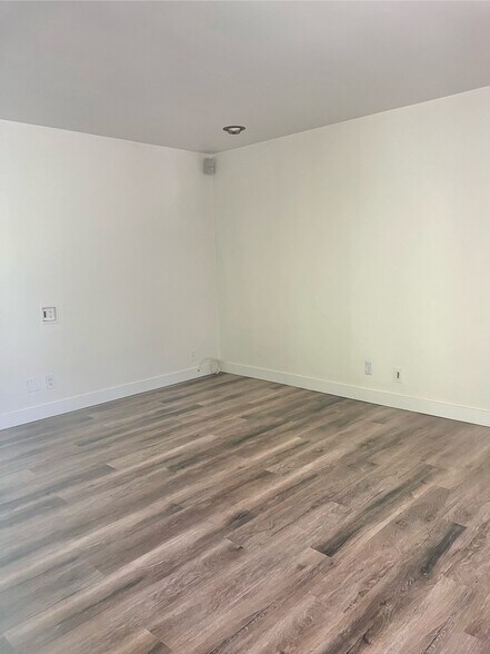Building Photo - 2909 10th St