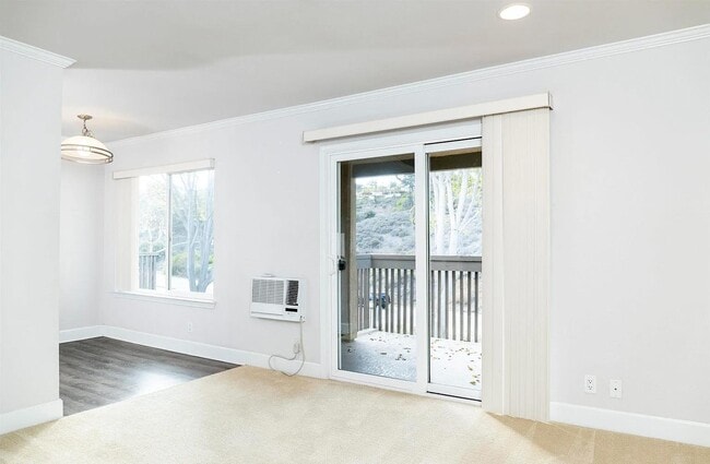 Building Photo - Super lovely one bedroom