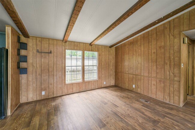 Building Photo - 11023 Forrest Valley Dr